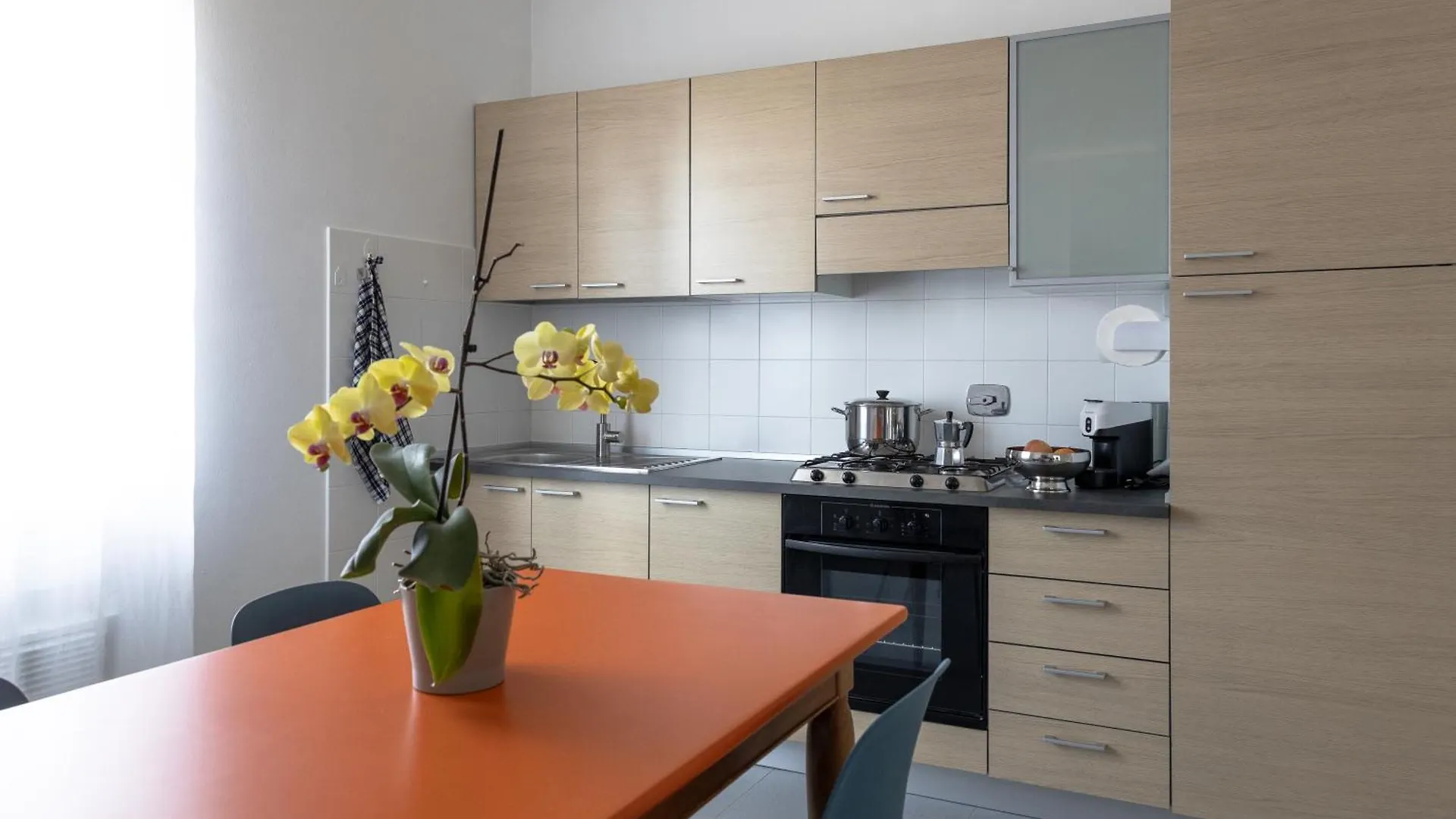 Art Apartments Sarzana - Casa Con Giardino - Capitano Izim 0*,