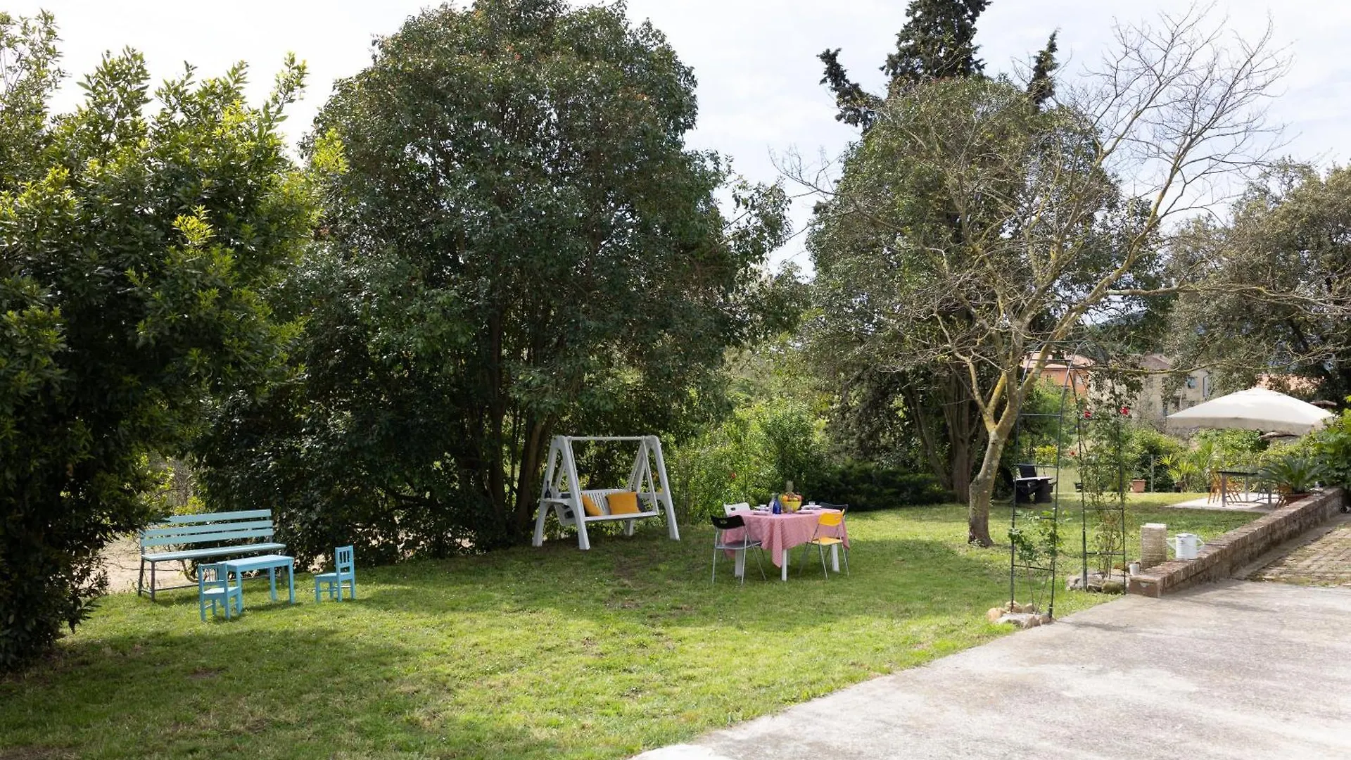 Art Apartments Sarzana - Casa Con Giardino - Capitano Izim 0*,  Italy