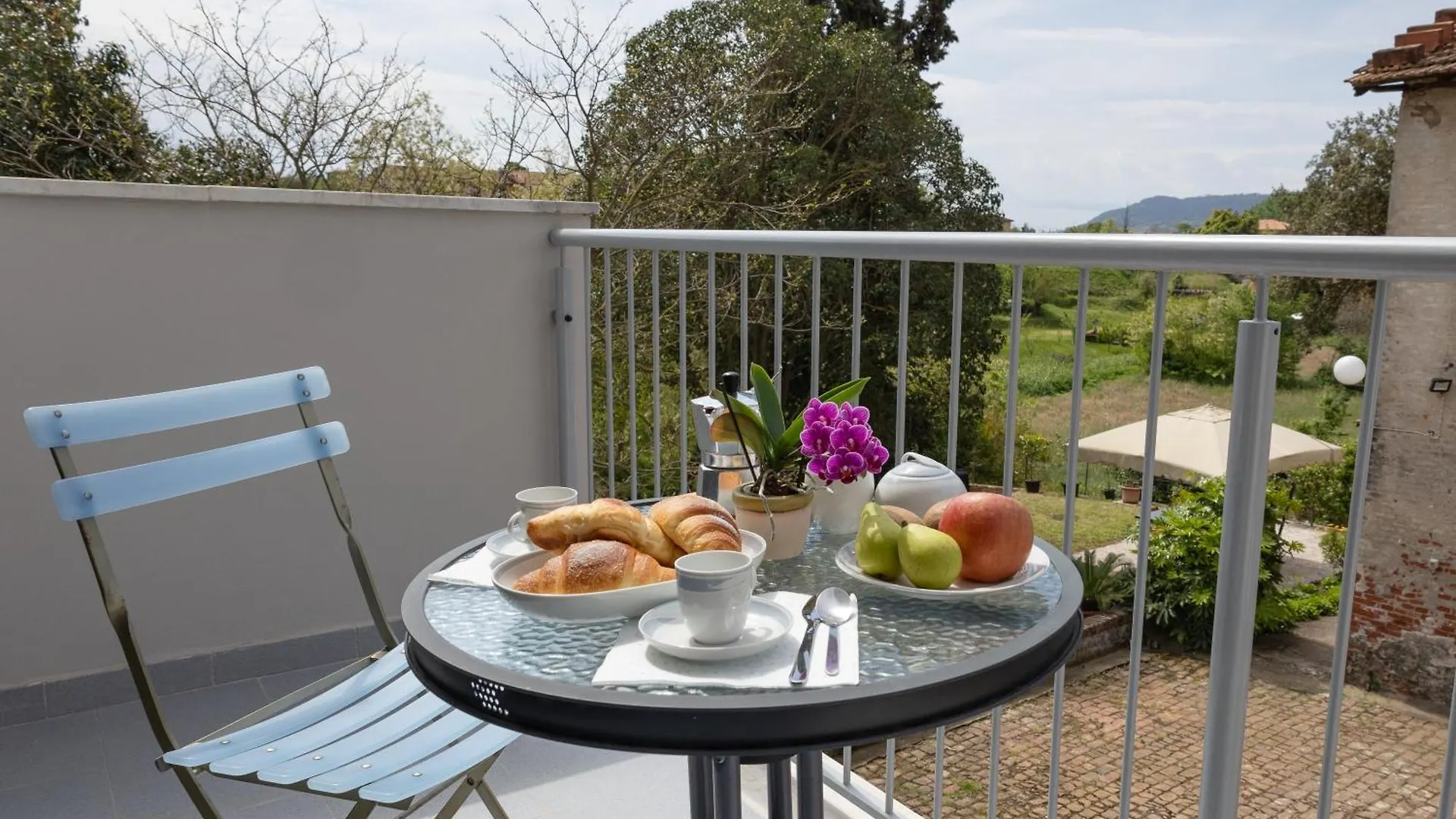Art Apartments Sarzana - Casa Con Giardino - Capitano Izim
